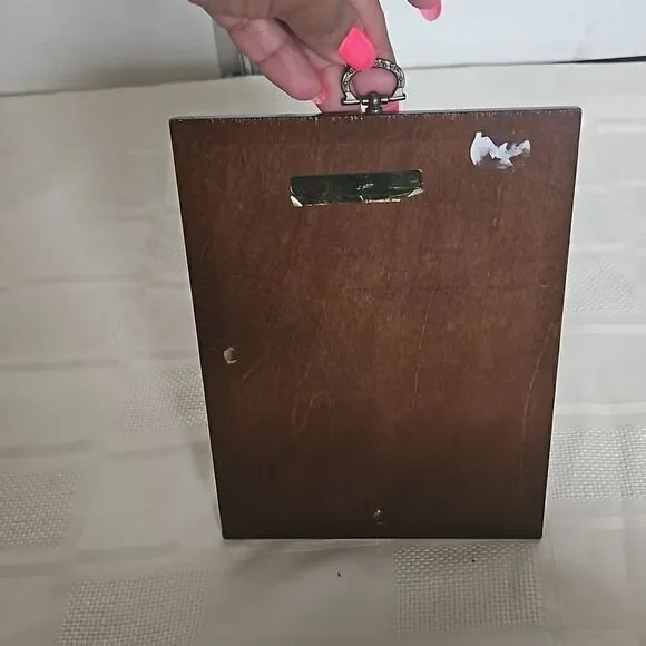 Wells Wooden Hanging Picture Frame For Wedding Couple 6×8 - Picture 3 of 16